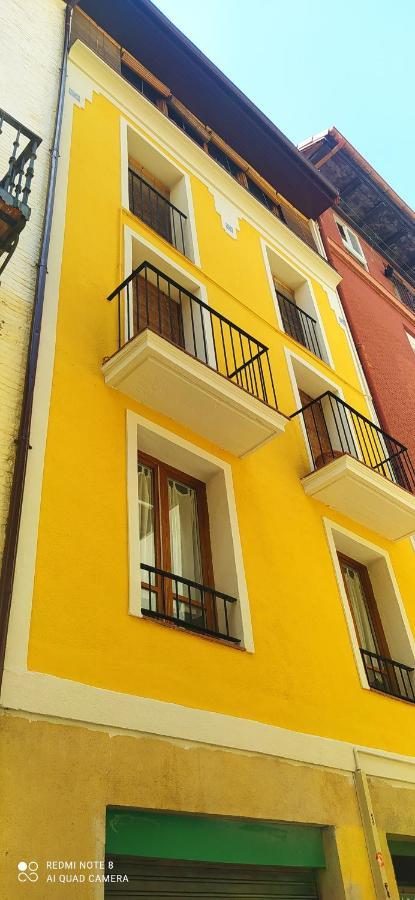 Txoko 48 Apartman Pamplona Kültér fotó