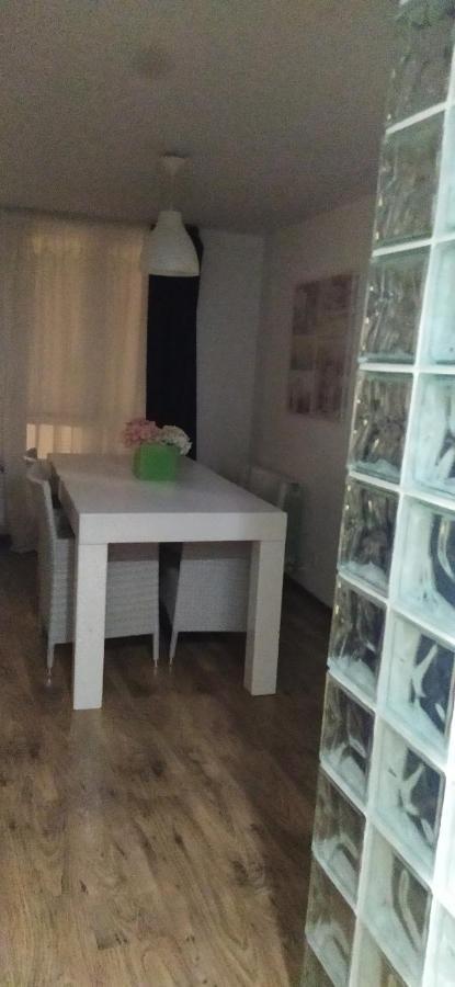 Txoko 48 Apartman Pamplona Kültér fotó