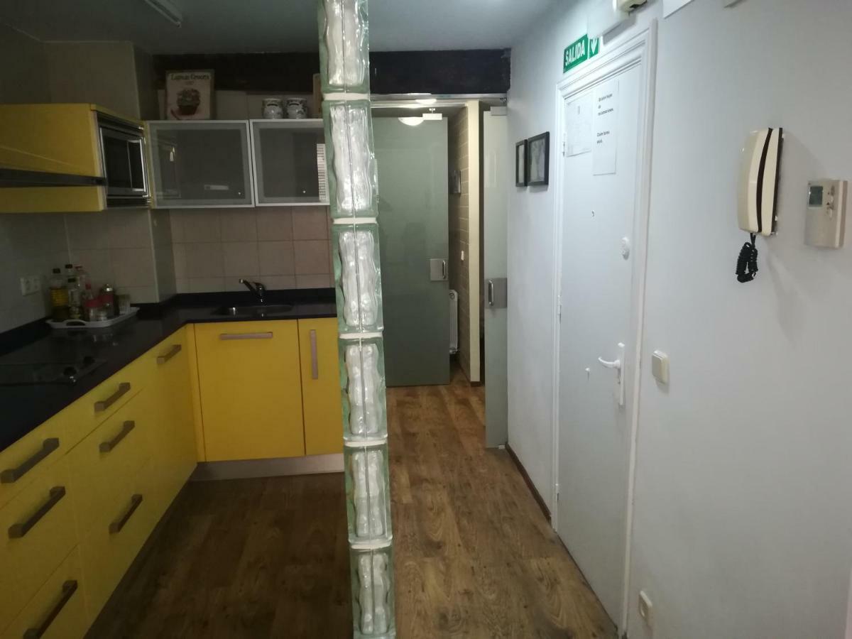 Txoko 48 Apartman Pamplona Kültér fotó